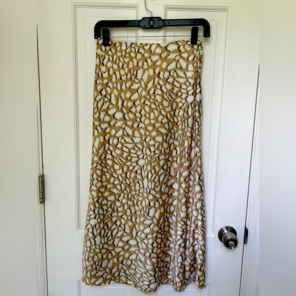 Boutique Leopard Print Midi Skirt